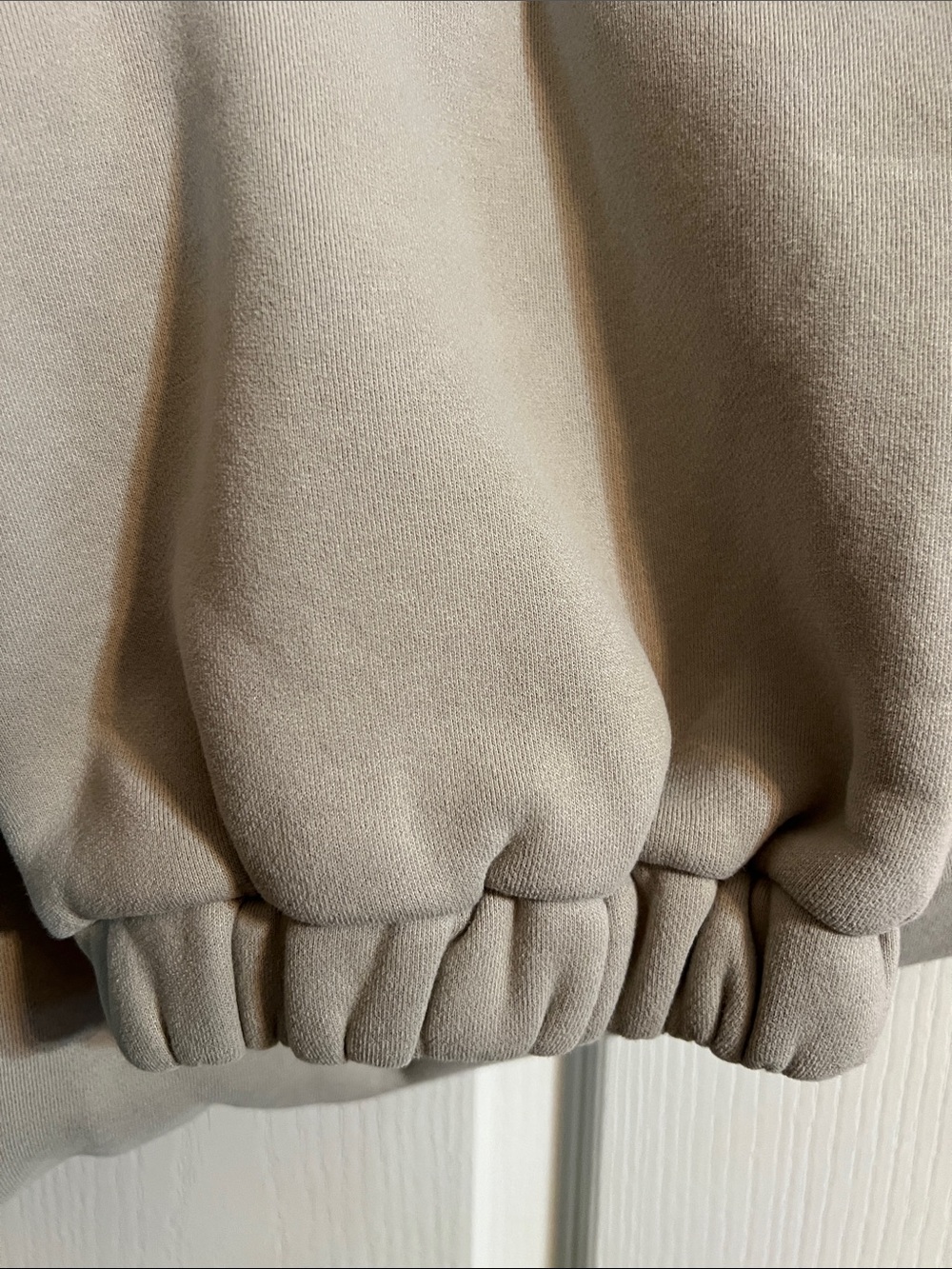COMFRT Men's Beige Jogger Sweatpants – Elastic Waist & Cuffed Ankles - Picture 5 of 5